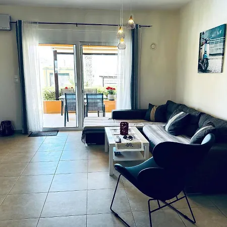 To Steki 1min From 2bd 1ba Appartement